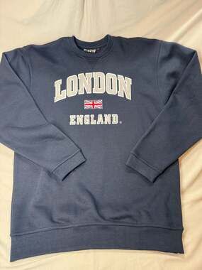 GWCC London England Navy Blue Crewneck Sweatshirt Size XL